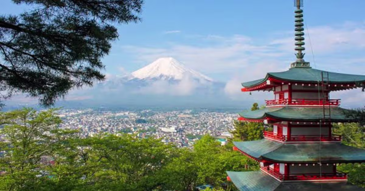 Why Travel to Japan? 10 Best Reasons to Visit Japan