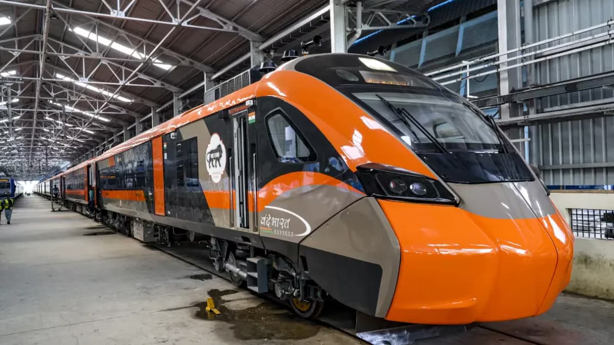 Lucknow-Saharanpur Vande Bharat: Fast, Clear-Cut Rail Link