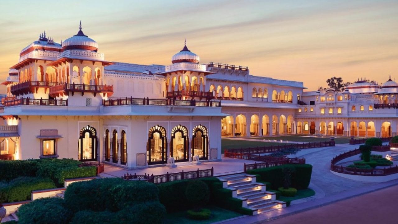 Best Travel Agency in Delhi for Tours, Holidays & Visa Services