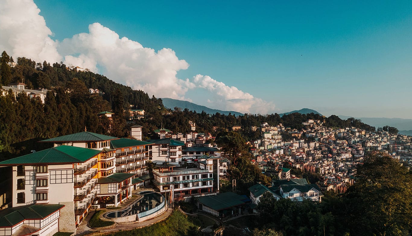 Sikkim Weather Guide: Month-Wise Climate, Seasons & Travel Conditions