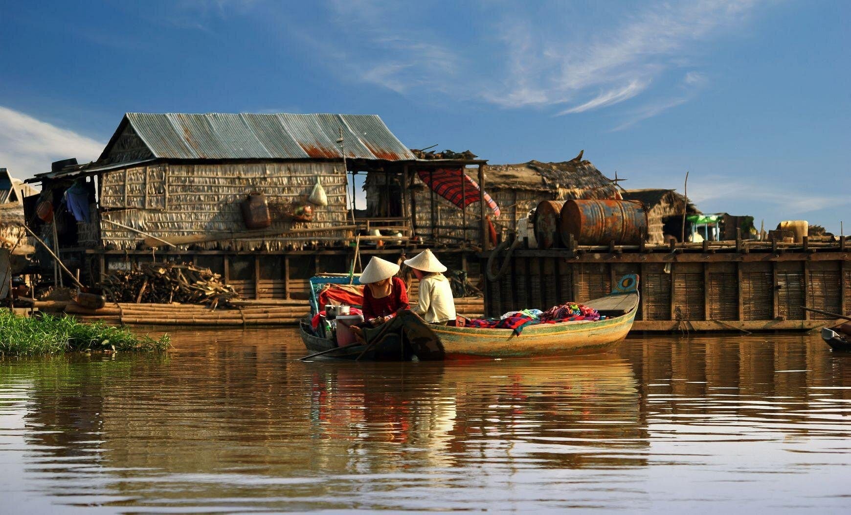 World’s Most Amazing Floating Villages You Can Actually Visit
