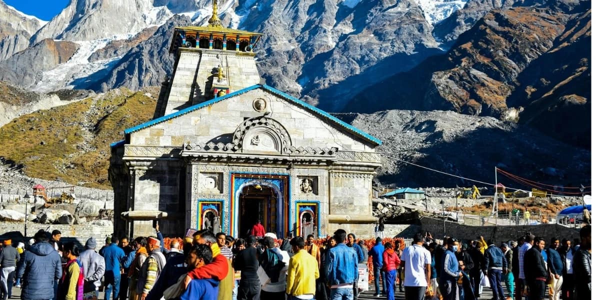 Kedarnath Yatra by Helicopter image 4