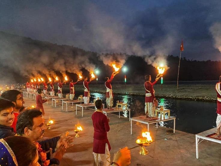 Premium Kedarnath Yatra by Helicopter from Dehradun image 2