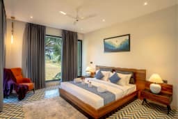 Delhi hotel exterior with high tariff surge